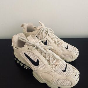 ♡ nike air zoom spiridon cage x stussy fossil 2020
lightly used 
size 7